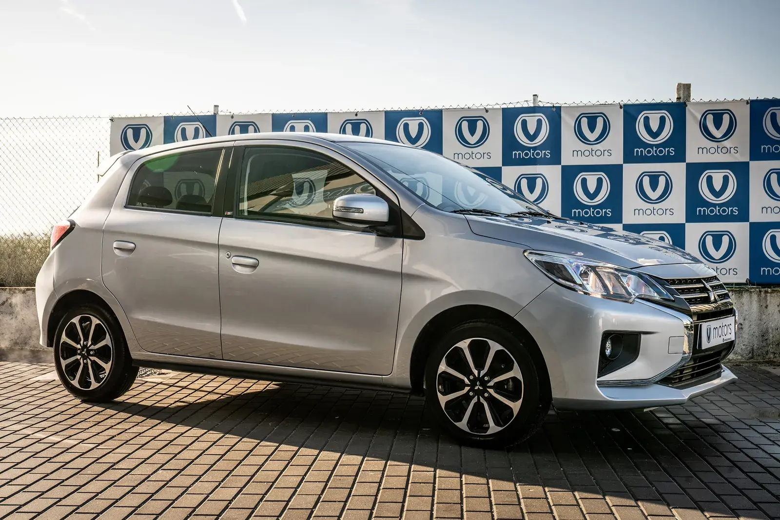 Mitsubishi Space Star 1.2 Intense Connetc 2023 usado à venda na V Motors, Évora